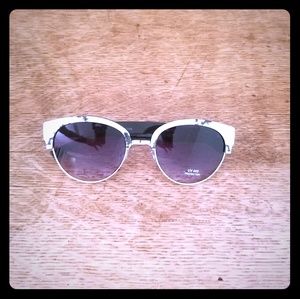NWOT Sunglasses